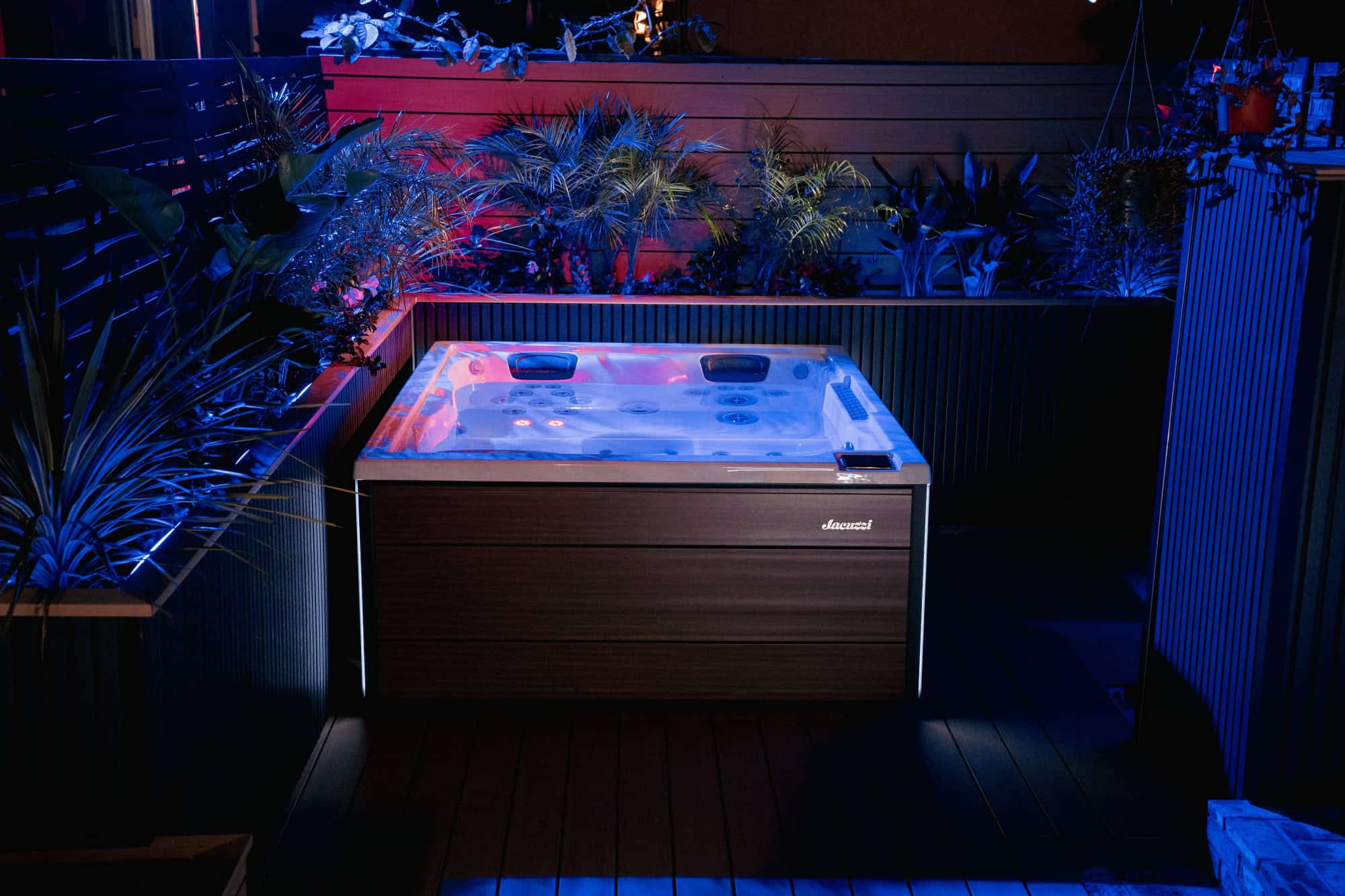 jacuzzi j 404 hot tub platinum modern hardwood night 04